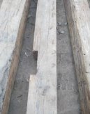 这么大的红木拆房老料，拉到市场上都没人敢出