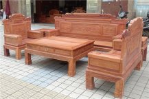 缅甸花梨木多少钱一吨 花梨木有哪些特征